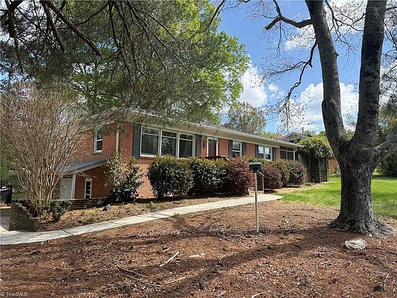 2nd image of 3412 Pine Valley Rd