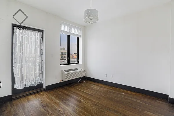 Rented by ERNY LLC | media 4