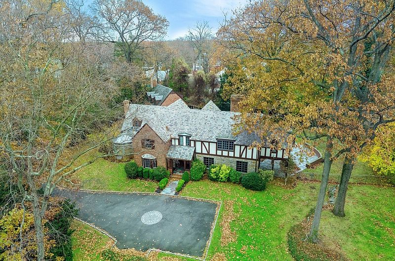 370 Manhasset Woods Rd, Manhasset, NY 11030 Zillow