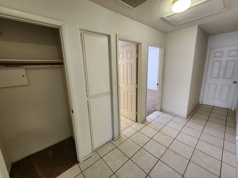 1720 Navarre Ln — Photo 31
