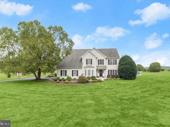 685 W Watersville Rd, Mount Airy, MD 21771