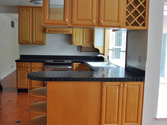 2nd image of 4036 Valerie Dr