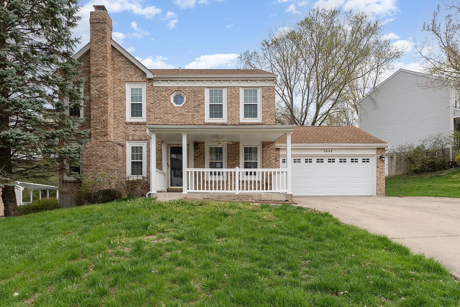 5444 Stone Hill Dr photo 1