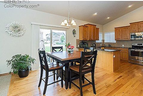 3rd image of 362 Saratoga Way