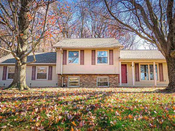 4890 Gingham Way, Mount Vernon, IN 47620