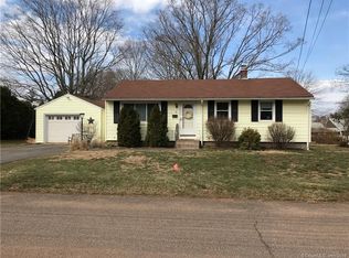 5 Allen St, Portland, CT 06480