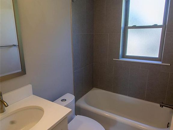 4th image of 3453 Hereford St #2N