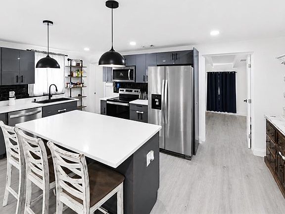 5th image of 4114 W OLIVE STREET
