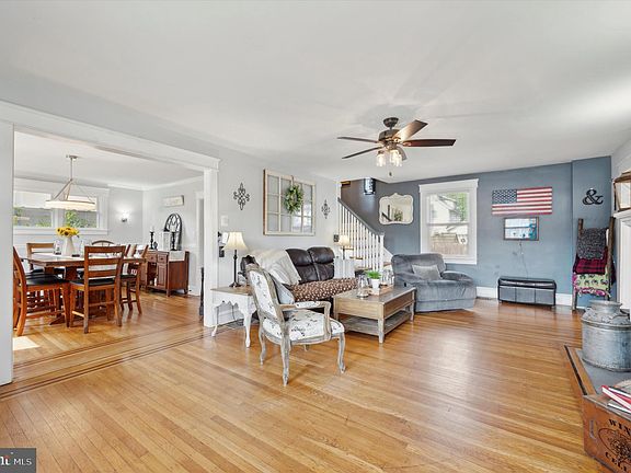 4th image of 725 Childs Ave