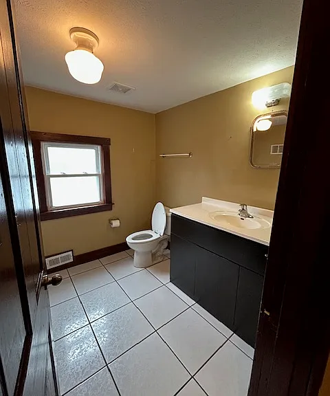 96 E Franklin St — Photo 15