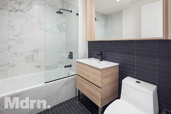 Rented by Mdrn Residential | media 40