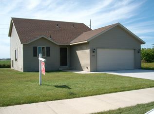 1105 Yellowstone Ave, Saint Cloud, MN 56303