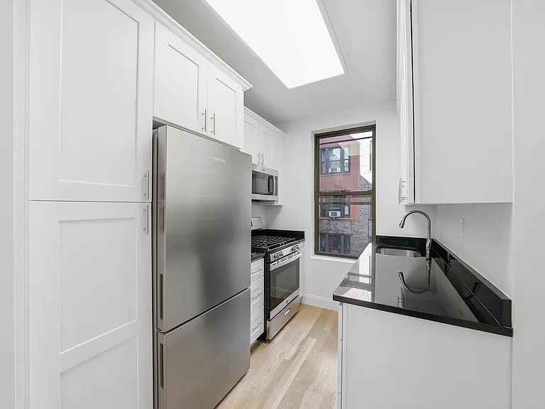 48 Pinehurst Ave #44 — Photo 1