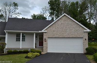 1st image of 810 Woodfield Ct Unit 810