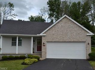 810 Woodfield Ct UNIT 810, Youngstown, OH