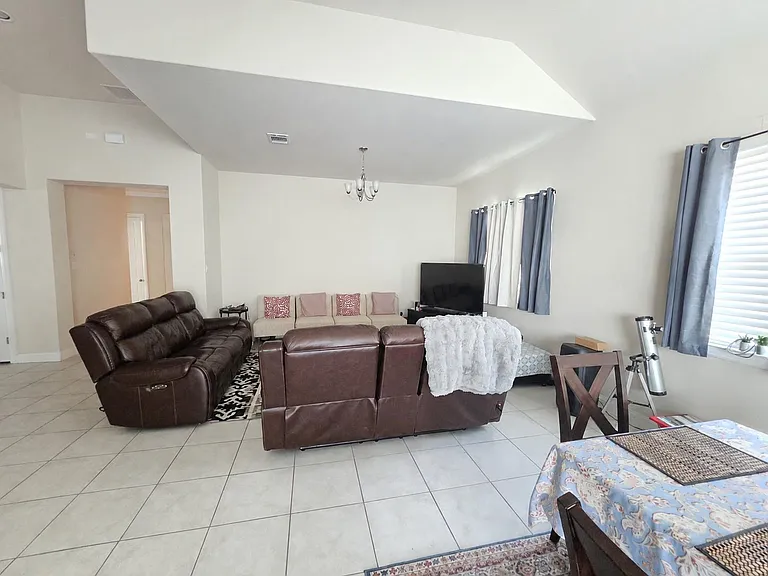 5612 Fresno Ave — Photo 14
