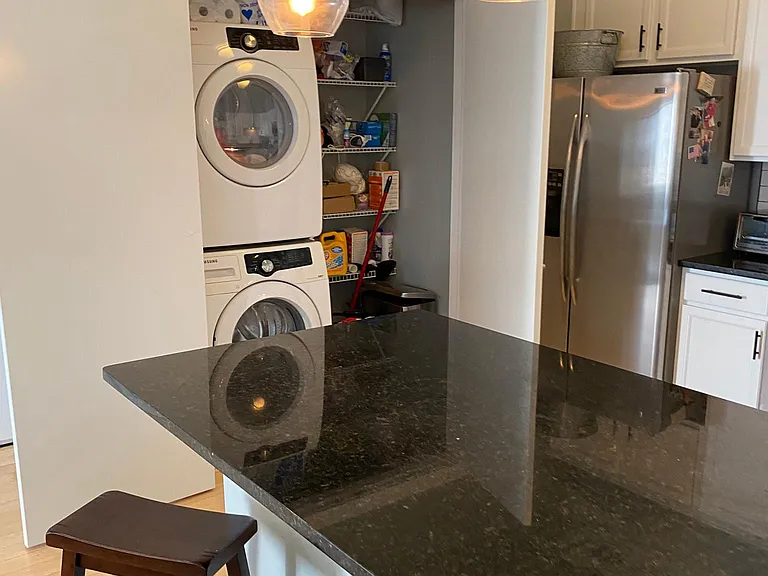 721 E North St #2C — Photo 5