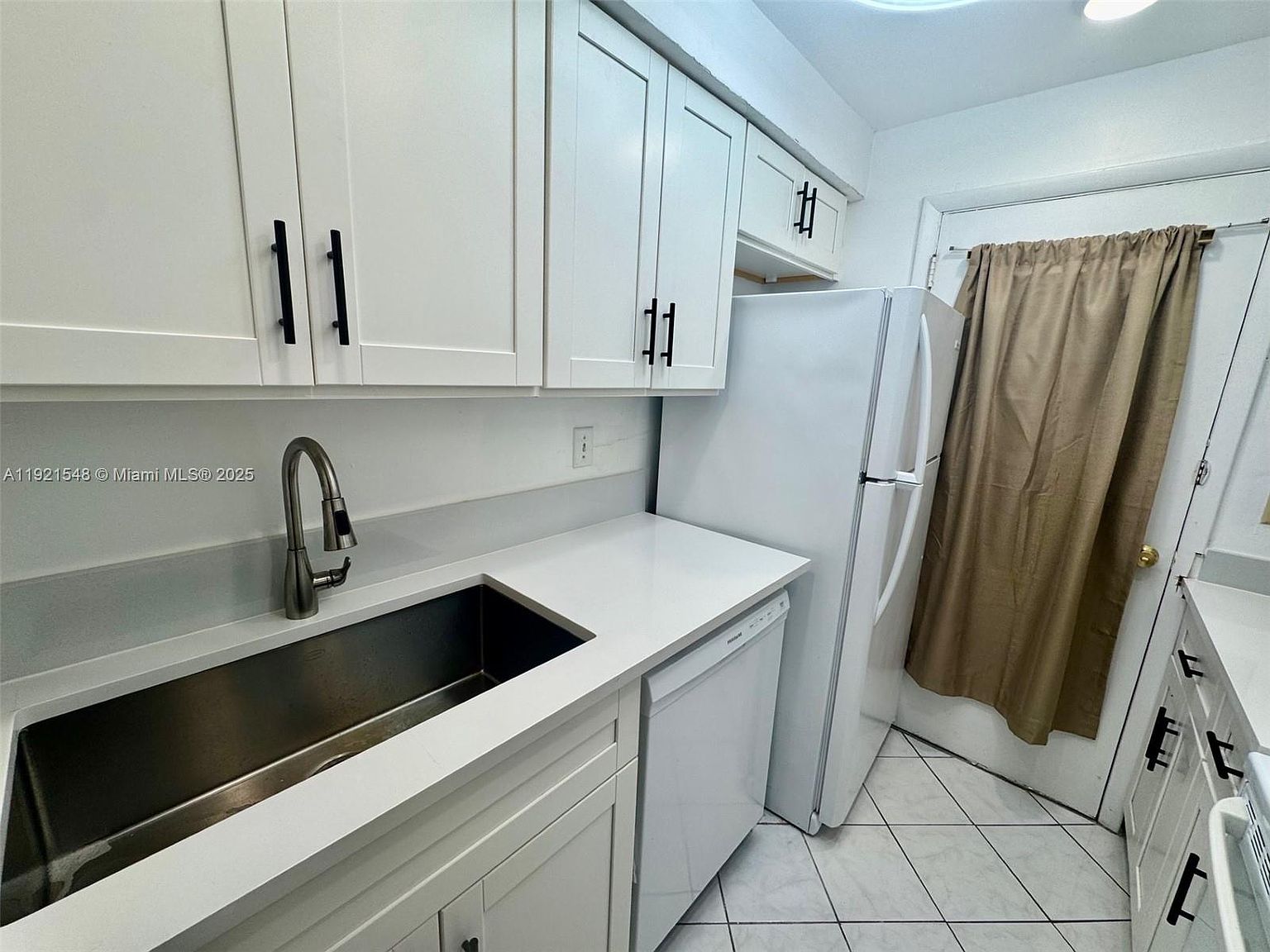 1431 S 14th Ave APT 118