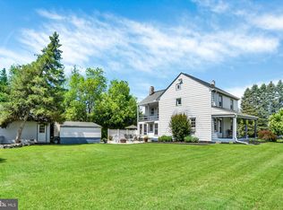 17 York Cir, Mechanicsburg, PA 17050
