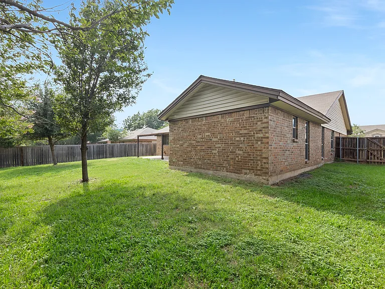 6728 Fair Meadows Dr — Photo 18