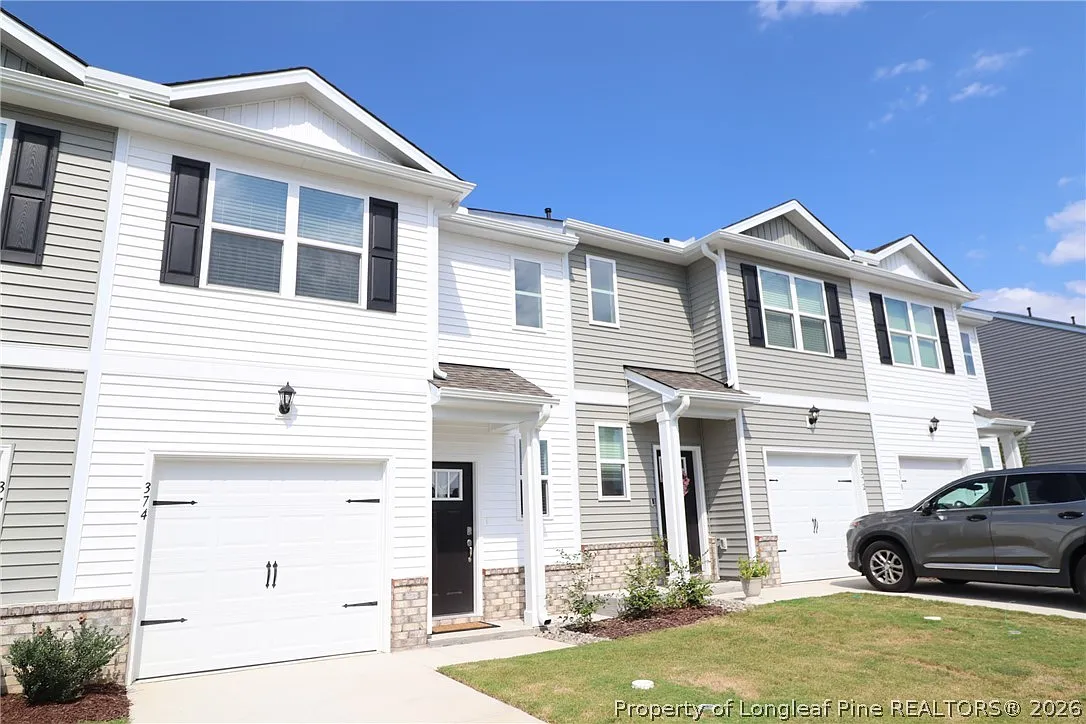 3 bed, 2.5 bath, 1511 sqft, $1,795 — Photo 1