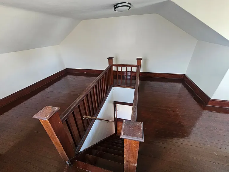 119 Virginia Ave — Photo 13