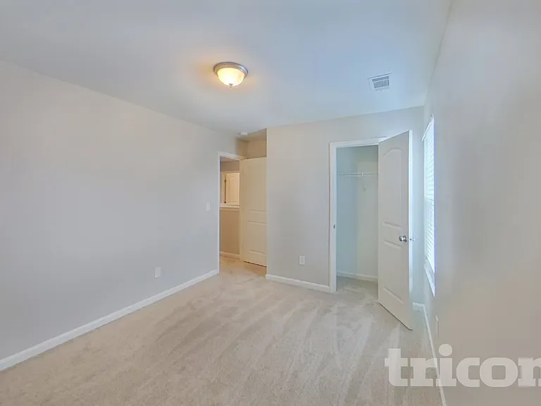 542 Springtime Ln — Photo 16