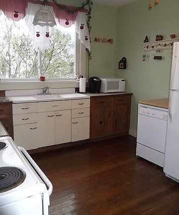 5th image of 326 Hill St