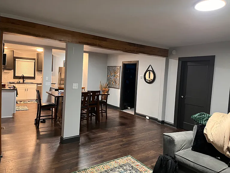 1202 Cedrow Dr — Photo 7