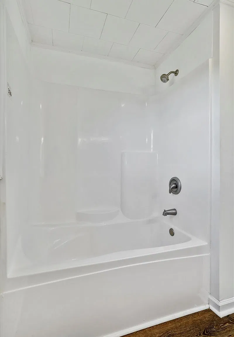2 bed, 980 sqft, $1,350 — Photo 3