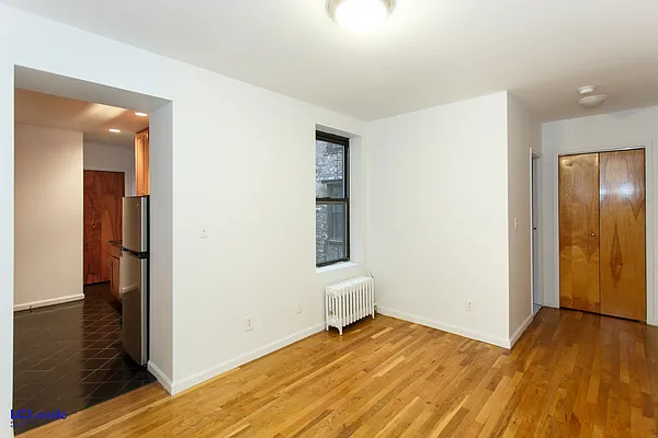 Rented by LC Lemle Real Estate Group | media 11