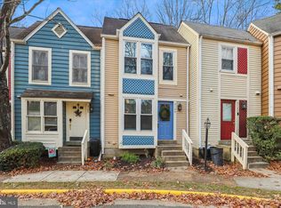 2190 Whisperwood Glen Ln, Reston, VA 20191