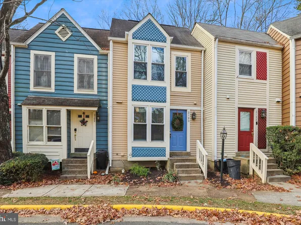 2190 Whisperwood Glen Ln, Reston, VA 20191
