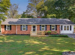 208 Mountain View Rd, King, NC 27021