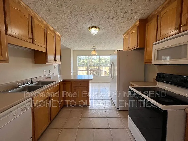 121 Bugle Call Dr — Photo 5