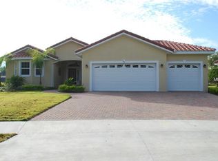 524 W Blue Waters Edge Dr, Eustis, FL 32726