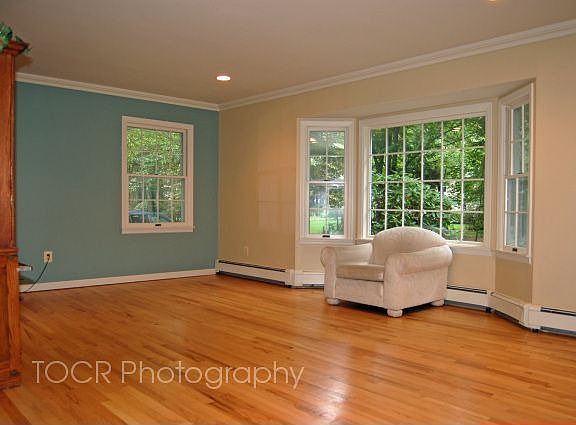 4th image of 16 Knollwood Dr