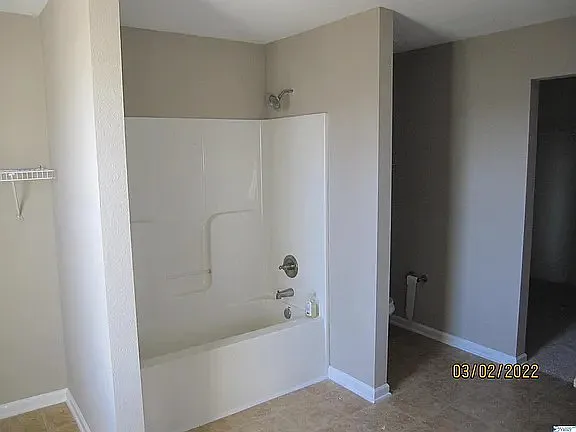 224 Dormont Dr NE — Photo 1