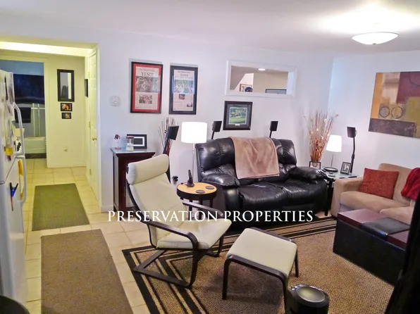 65 Ashmont Ave #B, Newton, MA 02458