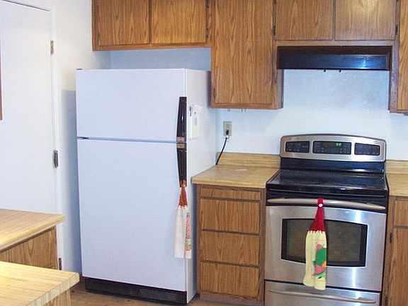 4th image of 770 Creekland Cir