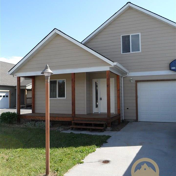 1st image of 387 Woodman Dr