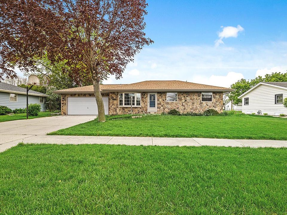 1st image of 1814 North Pontiac DRIVE