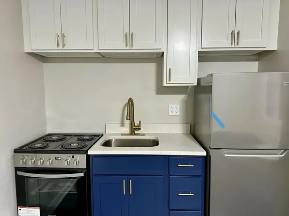 (undisclosed Address), Chicago, IL 60626