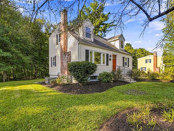 3rd image of 35 Anthony Rd