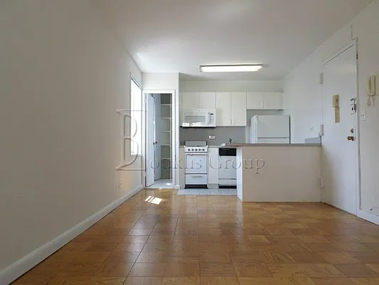 Rented by Bouklis Group | media 14