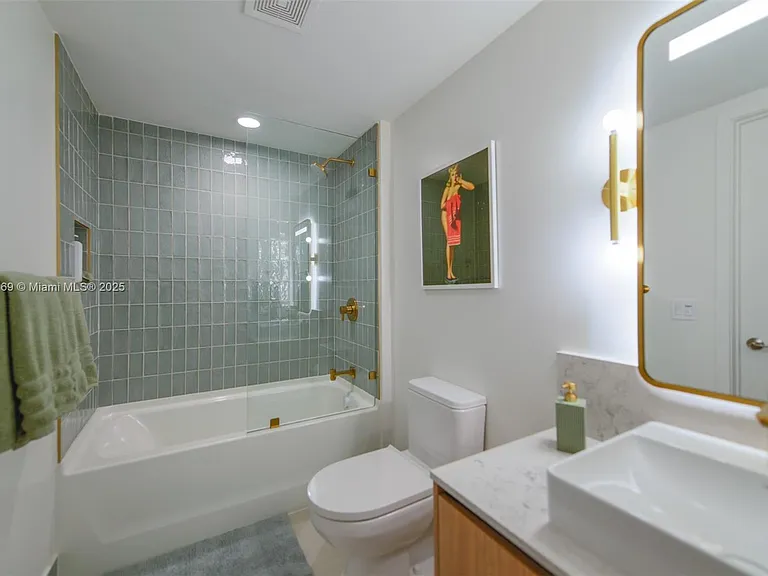 601 NE 1st Ave #4601 — Photo 12