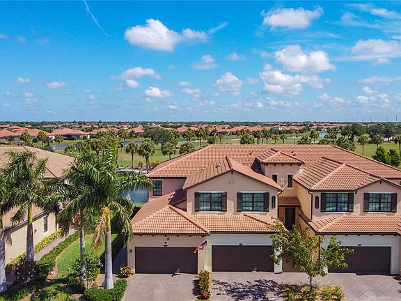 3rd image of 10796 Tarflower Dr #101