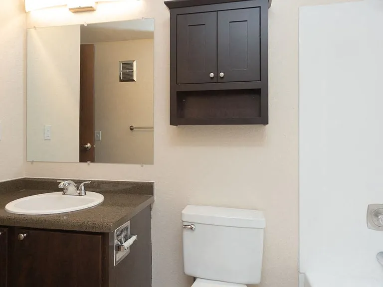 Deer Haven Apartments — Photo 35