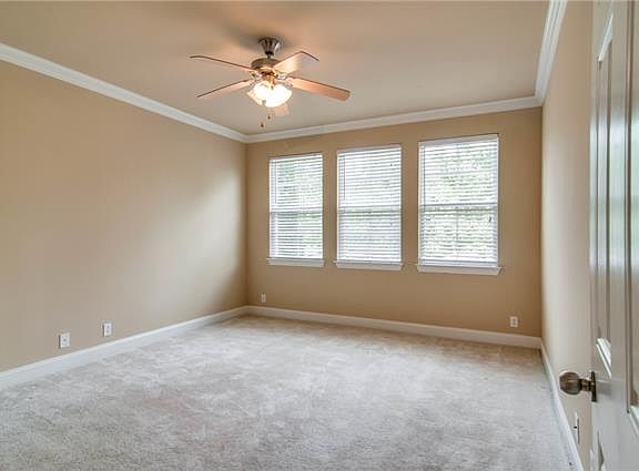 5th image of 126 Pennystone Cir