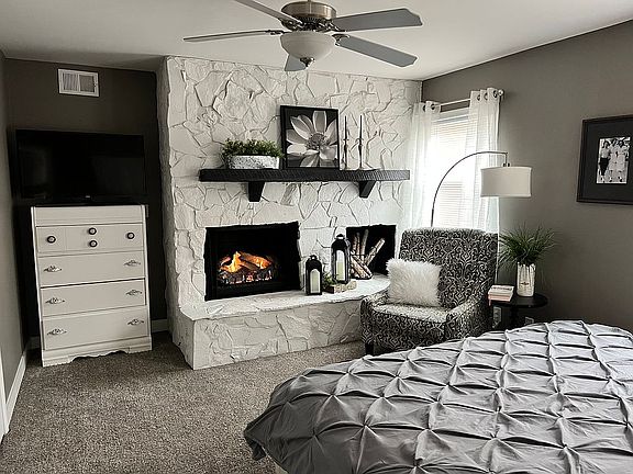 2 bedroom master